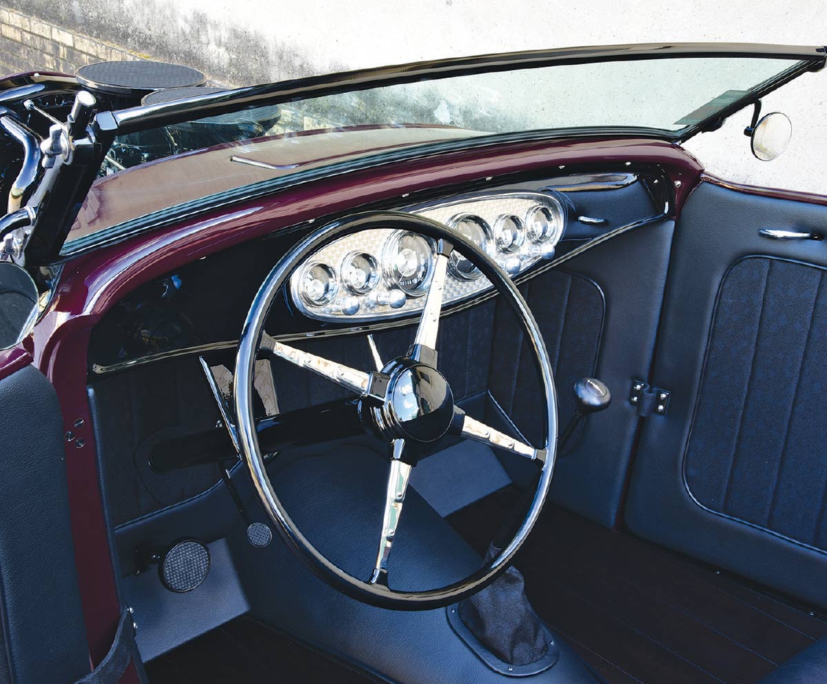 1932 Ford Highboy Roadster wheel and interior