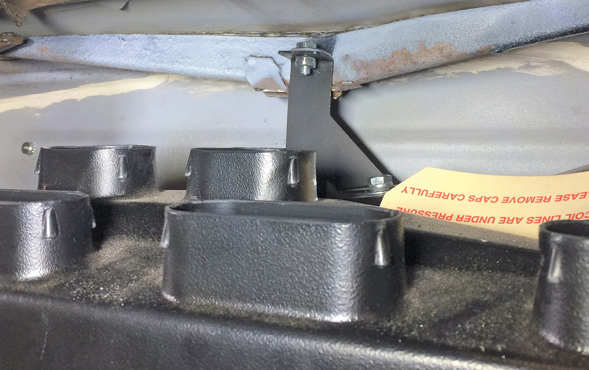 VA-provided rear evaporator bracket