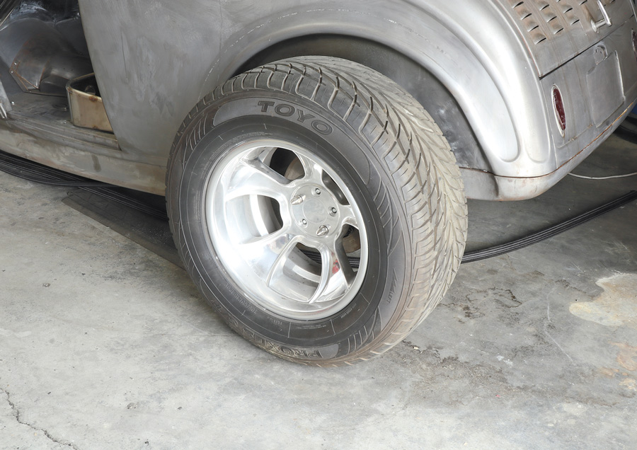 Rear wheel/tire