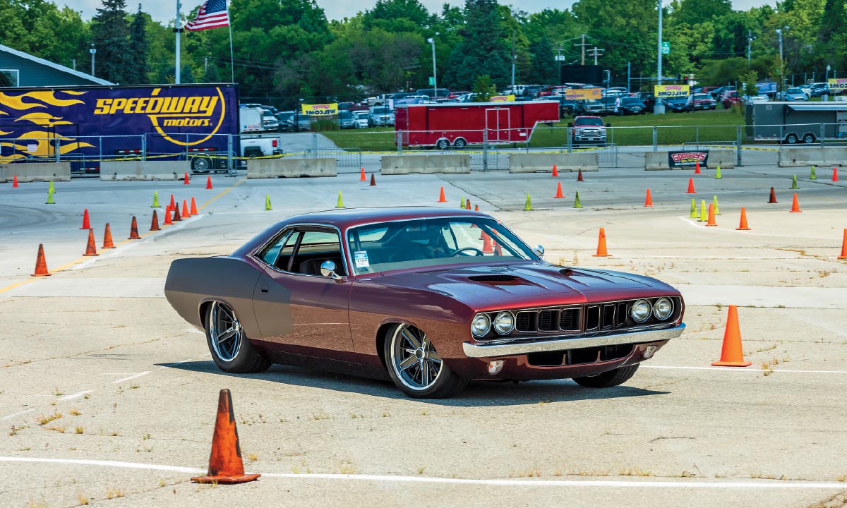 Image of the 1971 ’Cuda Driving