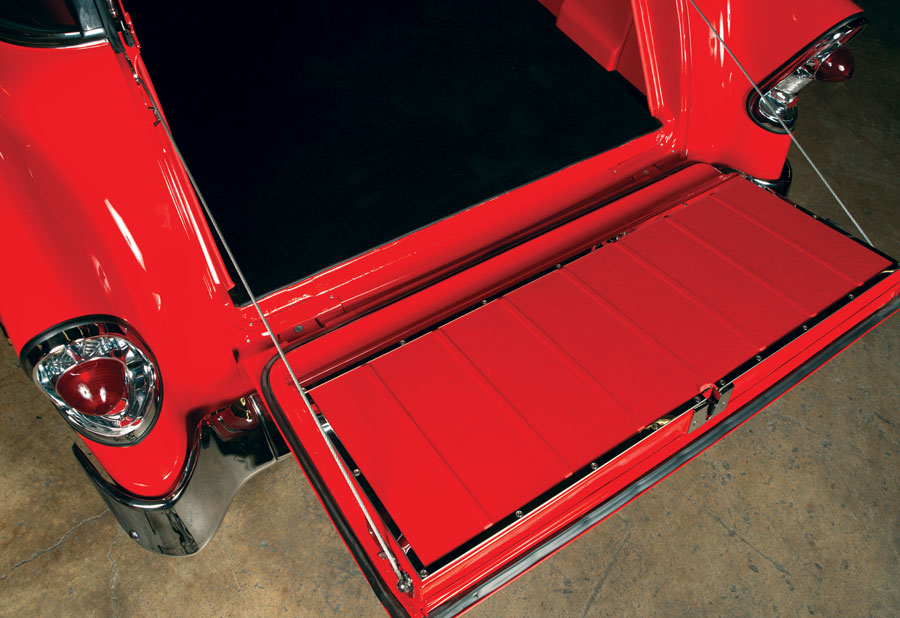 Chevy Nomad open trunk
