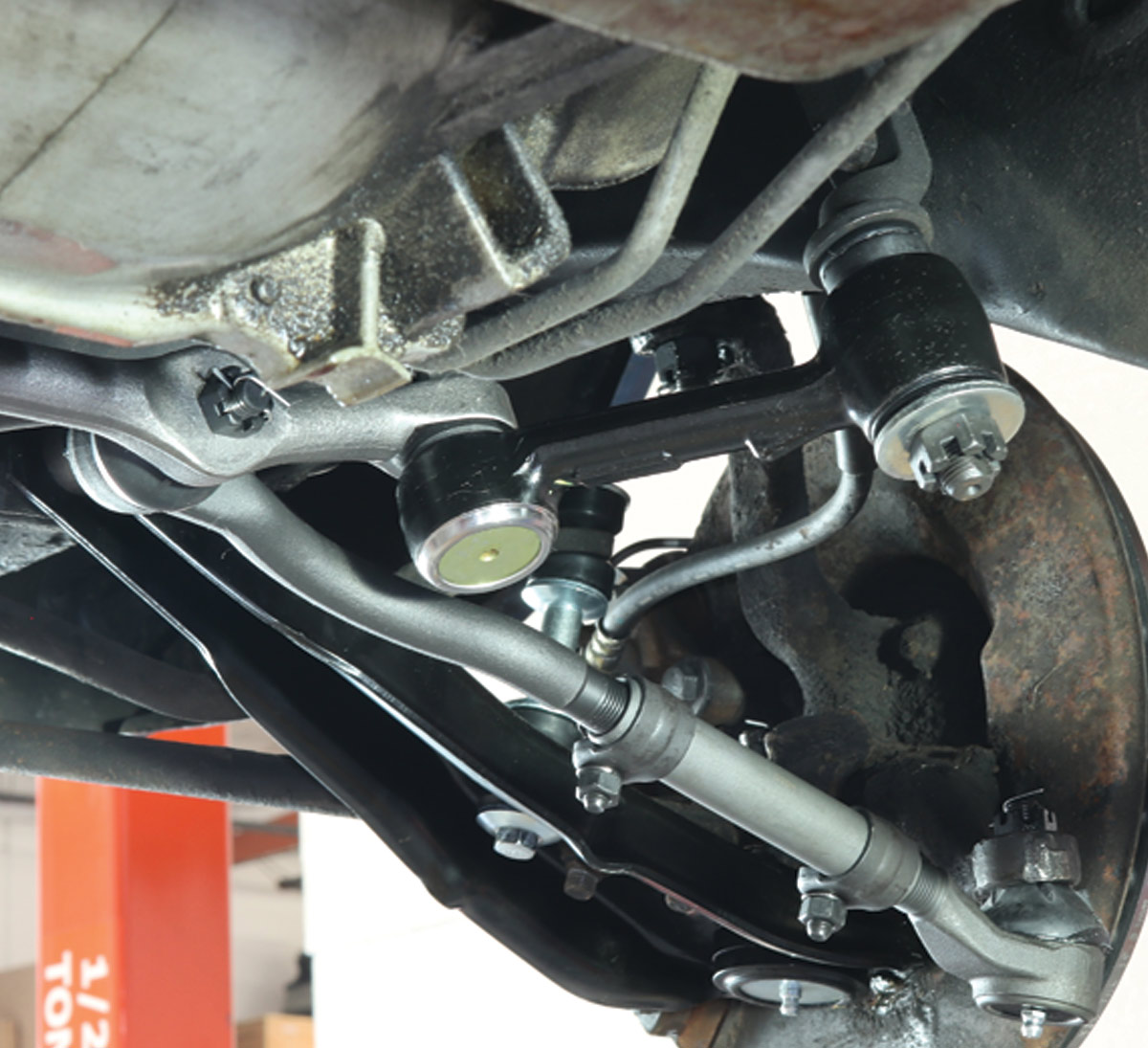 view of centerlink, idler arm and tie rods installed