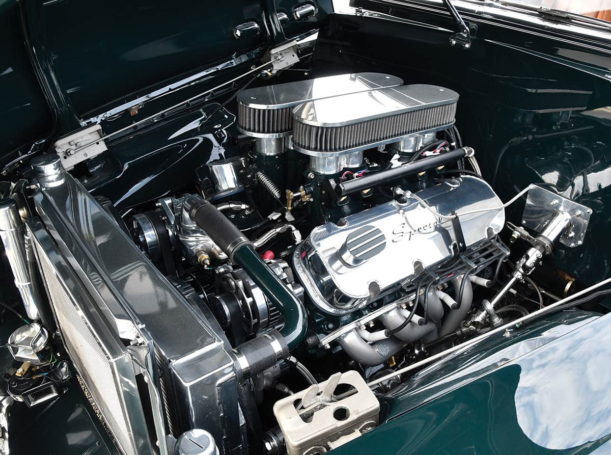1950 Buick Sedanette engine