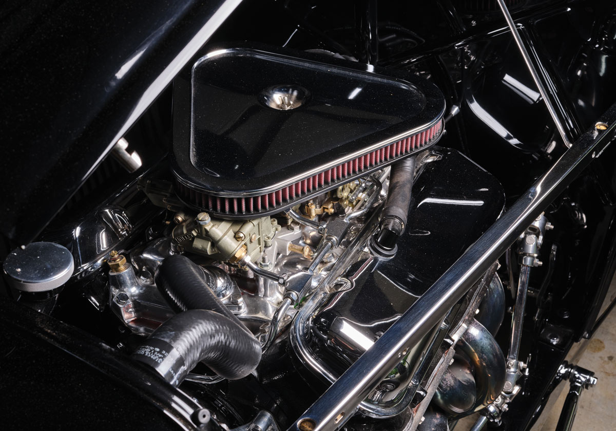 Engine Top in a 1932 Ford Highboy Roadster