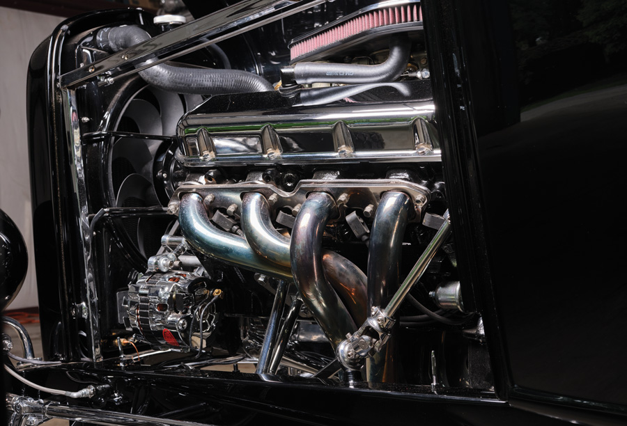 Engine in a 1932 Ford Highboy Roadster