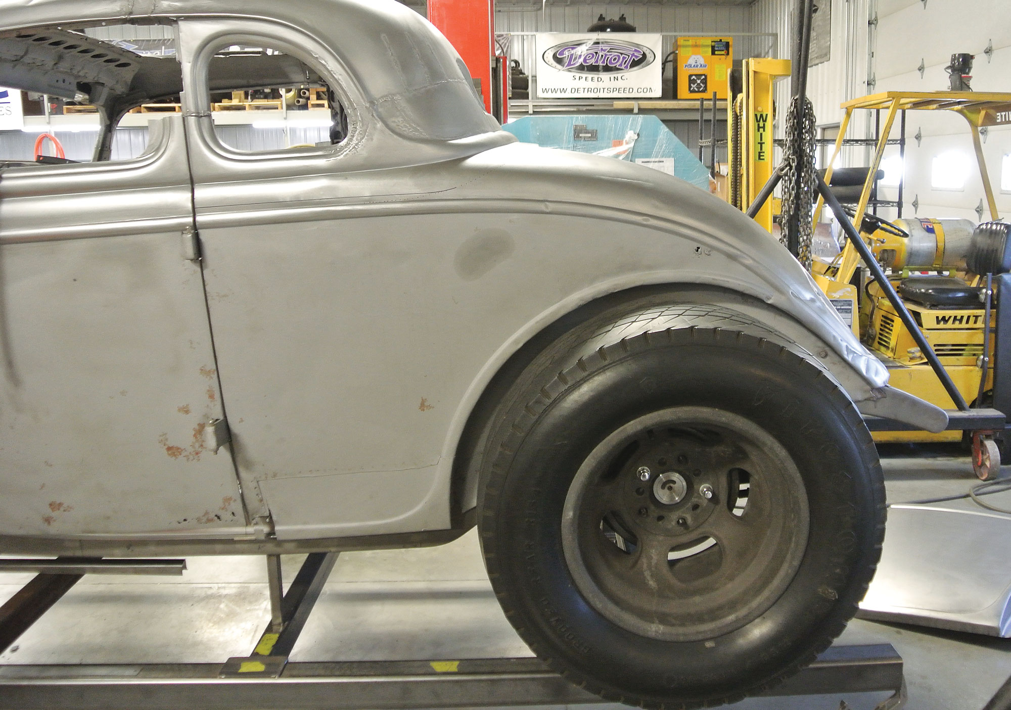 Adapting Repro-Roadster Quarters to a 1934 Ford Coupe