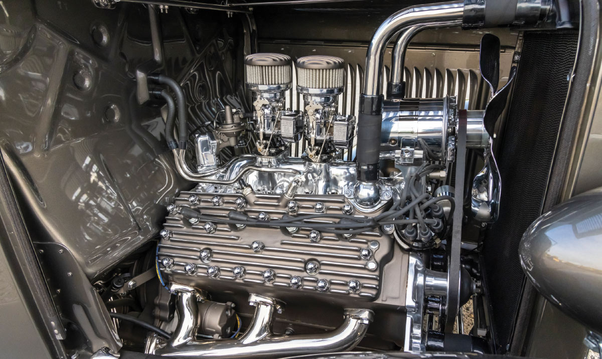 ’32 Ford Roadster's engine