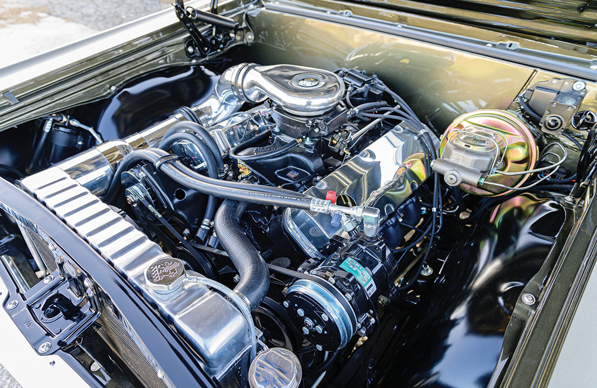 '64 Chevy Chevelle 300 engine closeup