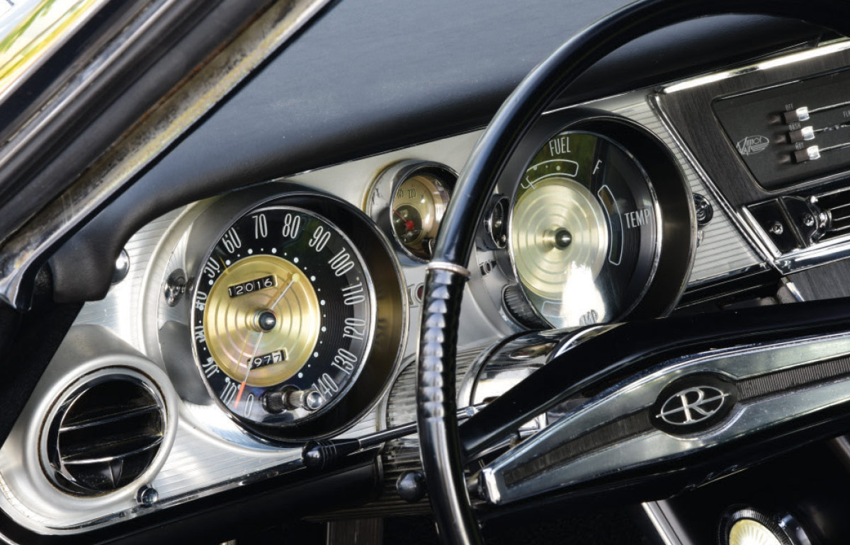 ’64 Buick Riviera's driving wheel