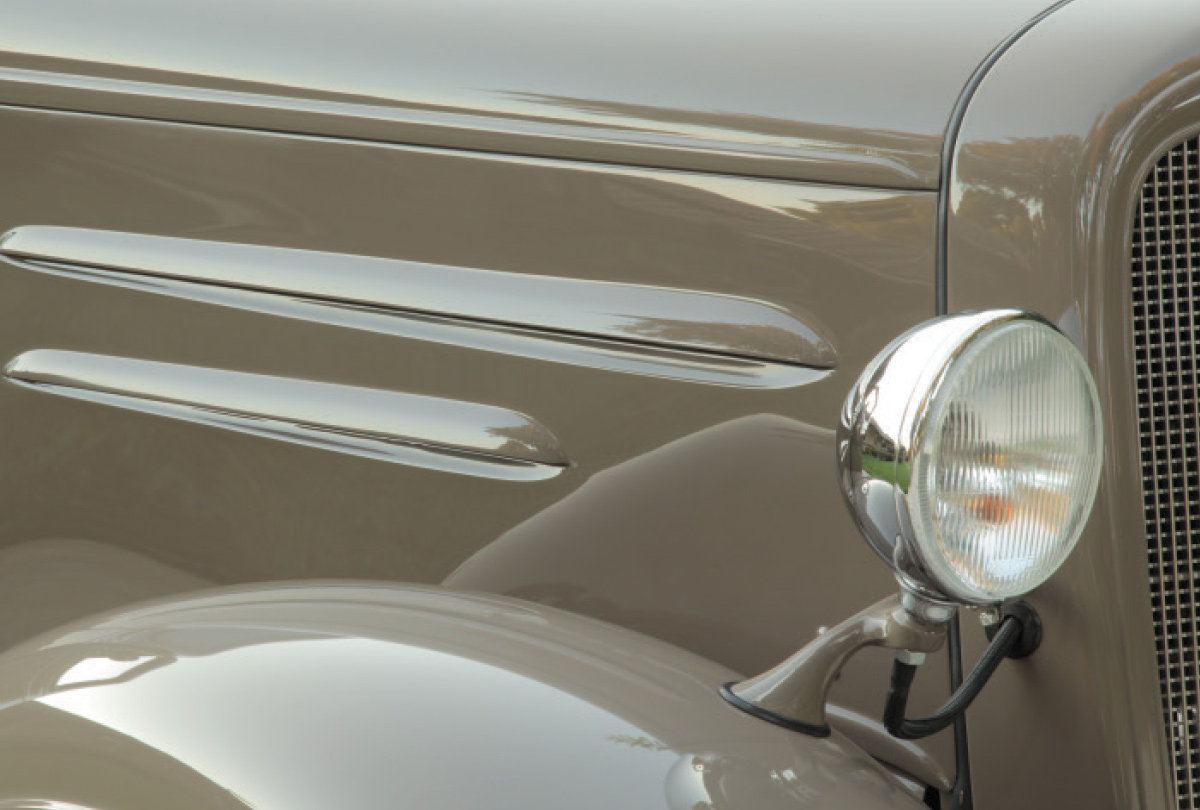 1936 Chevy Pickup's side fender