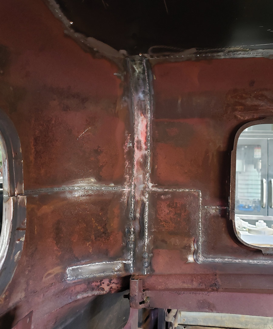 Since the Model A’s seam section was removed, a flat panel had to be added, and you can see where with this interior view of the roof’s corner section. 