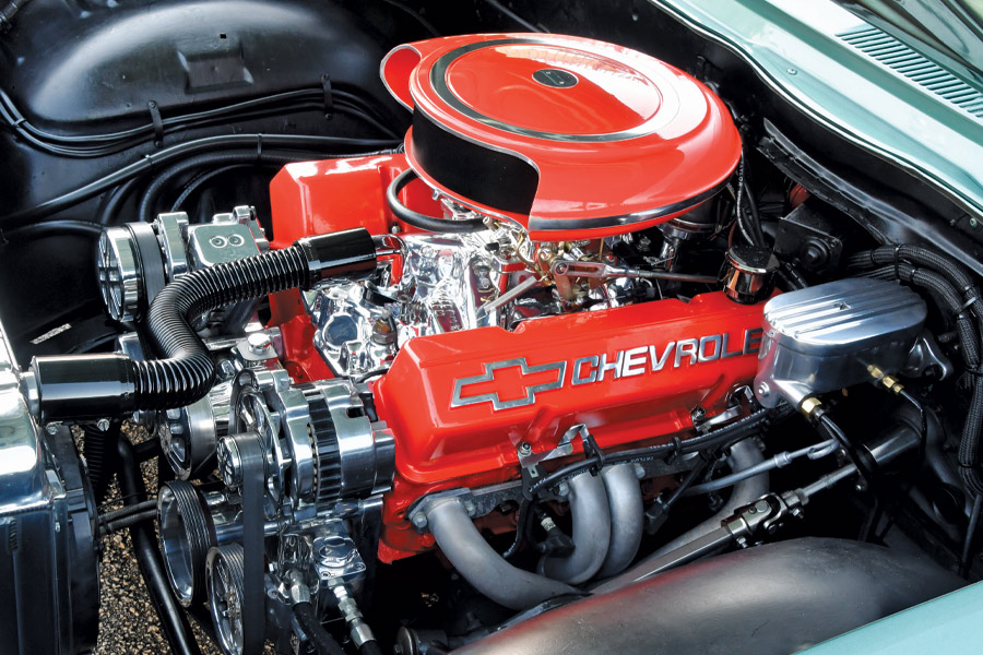 61 Chevrolet Impala bubbletop engine