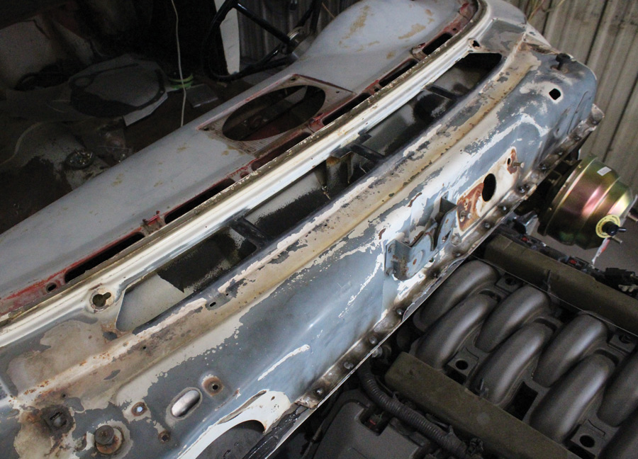 With the vent panel removed, rust holes were discovered in the bottom of the plenum where they would be difficult to repair. 