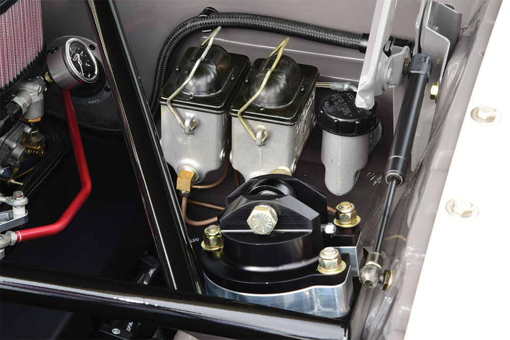 ’63 Ford Falcon Futura Engine closeups