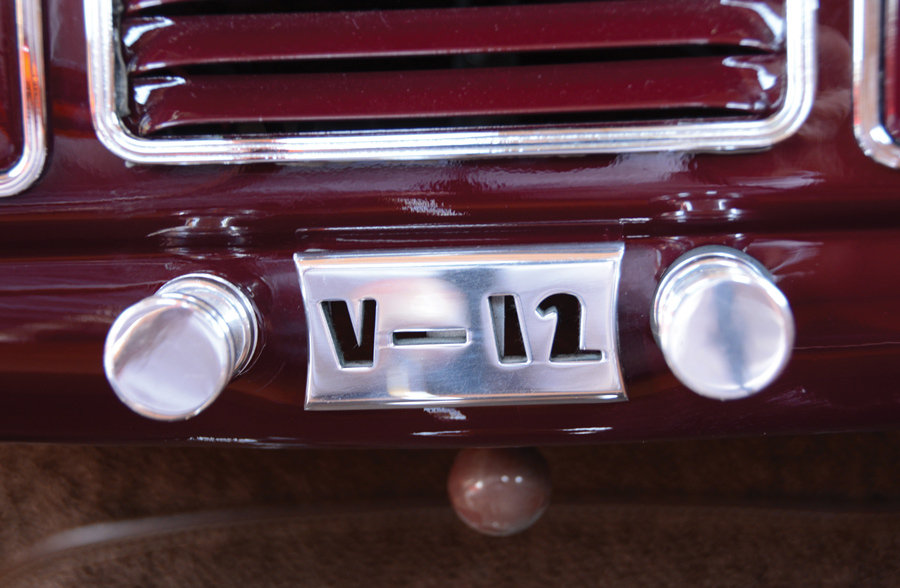 Close up of dashboard in a '38 Ford