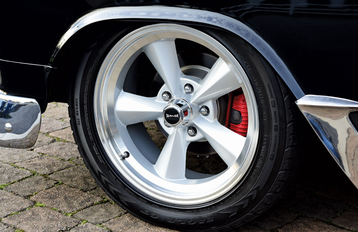 ’55 Chevy Bel Air tire closeup