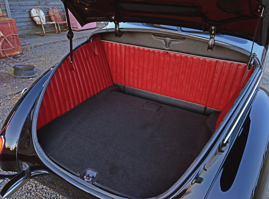 open trunk of a '39 Ford DeLuxe Coupe