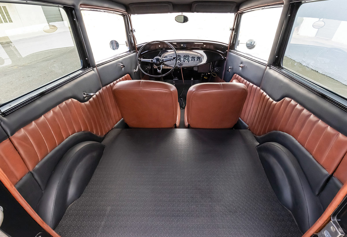 32' Ford highboy's rear space