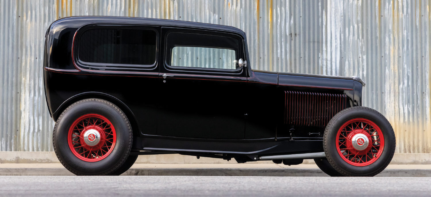 32' Ford highboy's side view