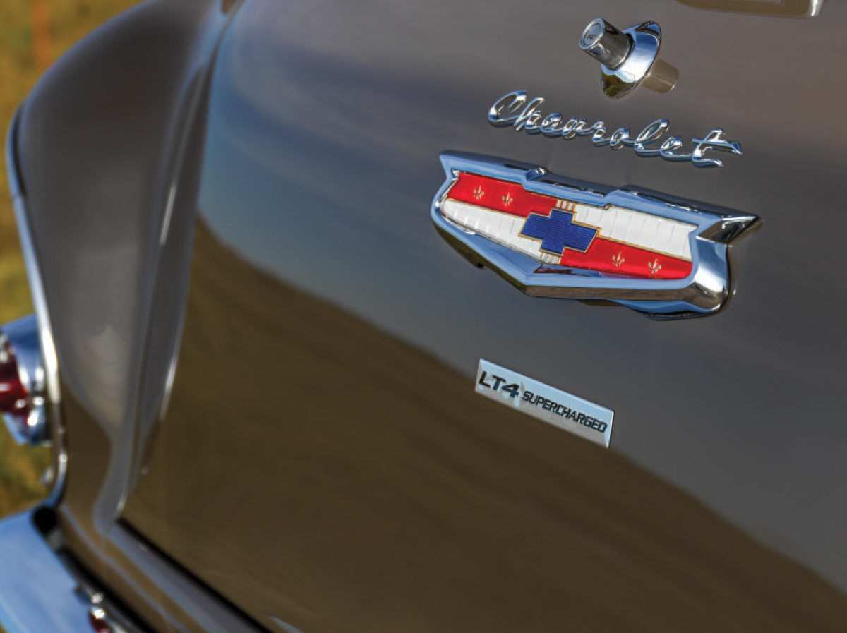 1958 Chevy Yeoman's emblem