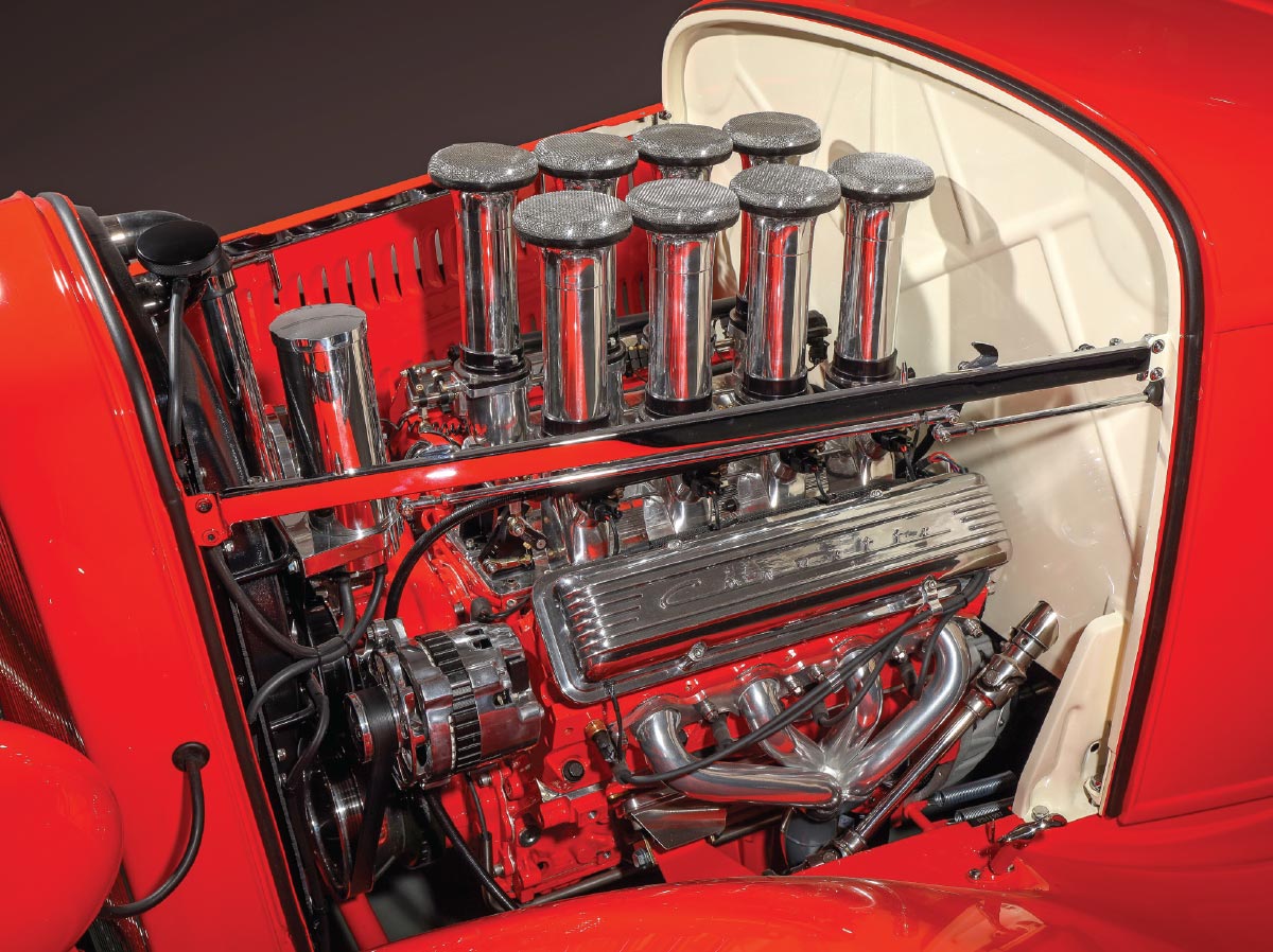 ’32 Ford Tudor Sedan's engine