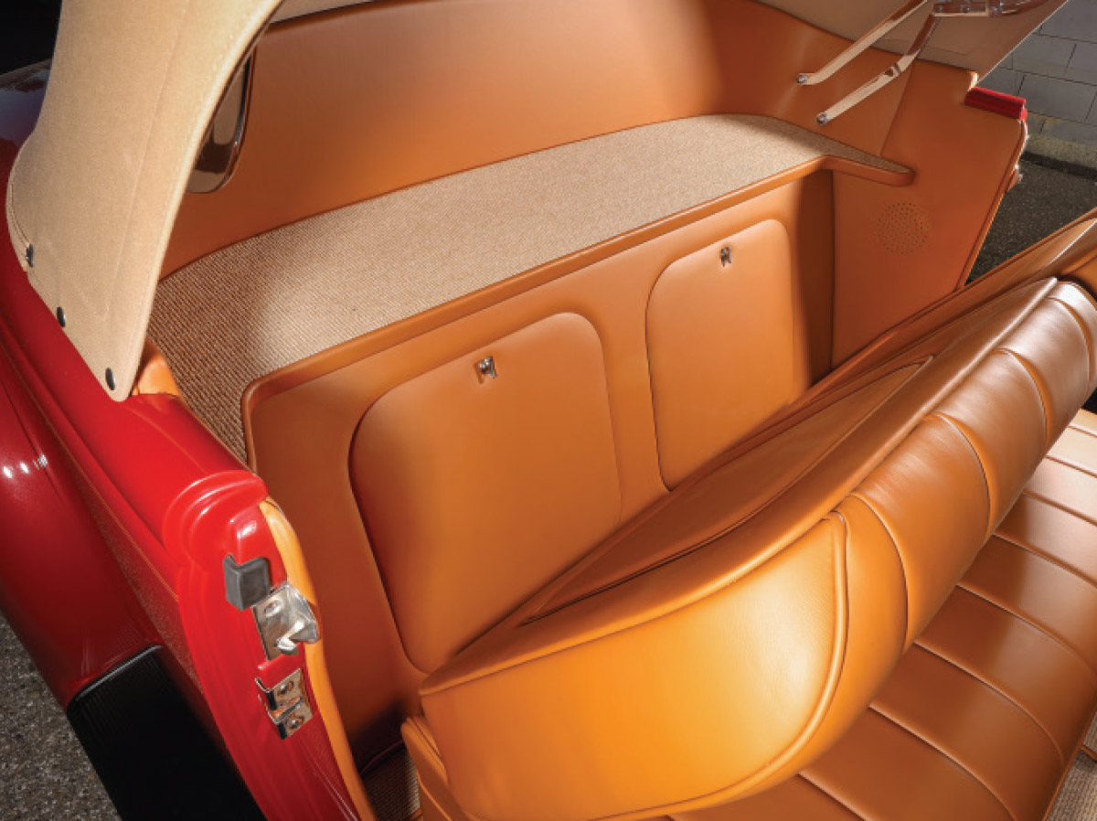 ’36 Ford Roadster's brown leather seats