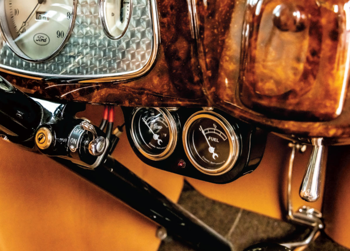 ’33 Ford Coupe's gauges