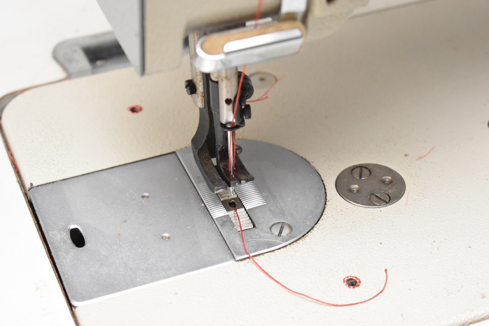 Closeup of needle mechanism