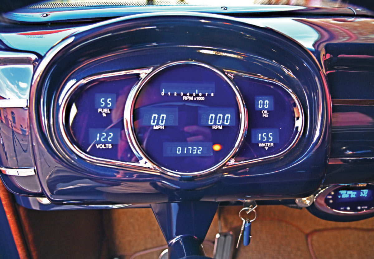 1937 Ford Coupe's gauges