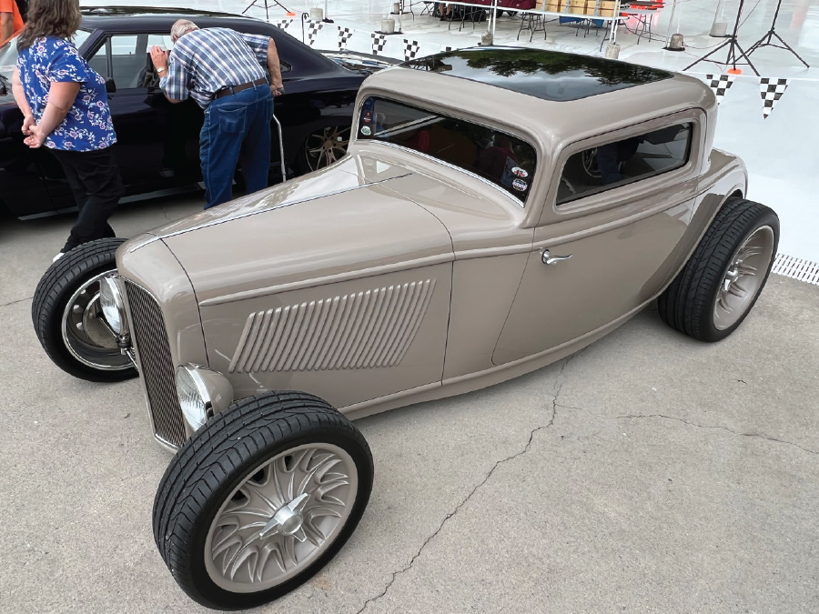 ’32 highboy Ford three-window coupe