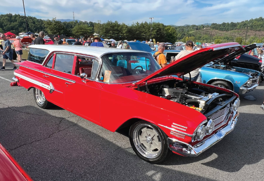 ’60 Chevy wagon in its red and white colors