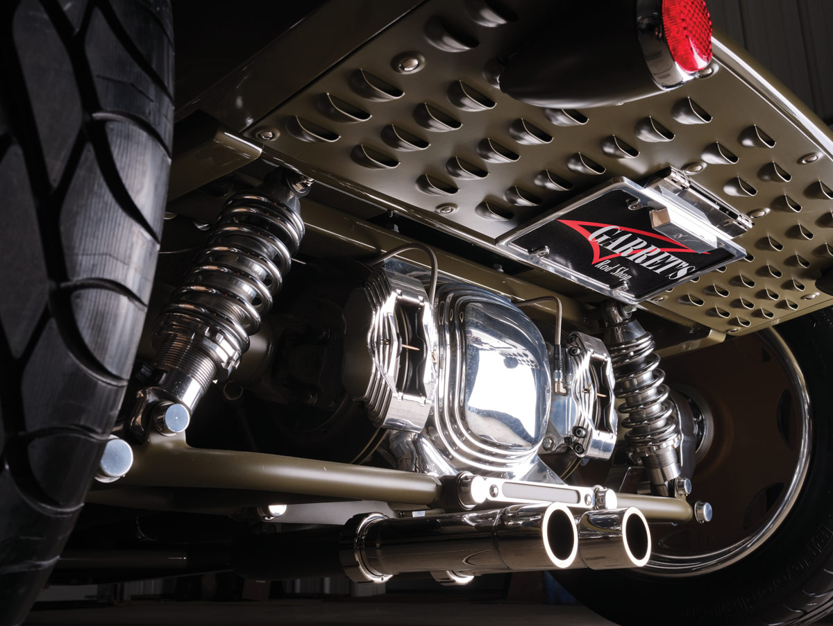 ’33 Ford roadster undercarriage