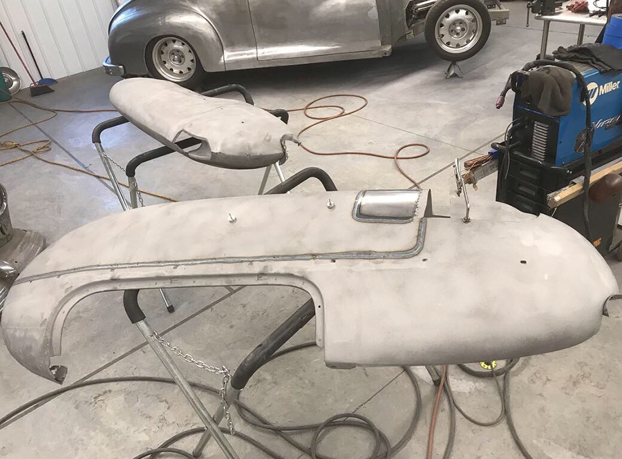 Right angle cuts on car parts