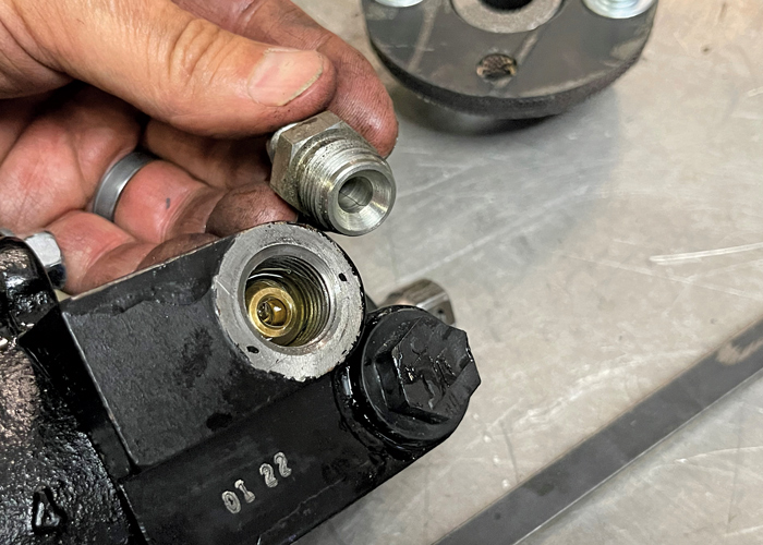 close up of threading inside steering box