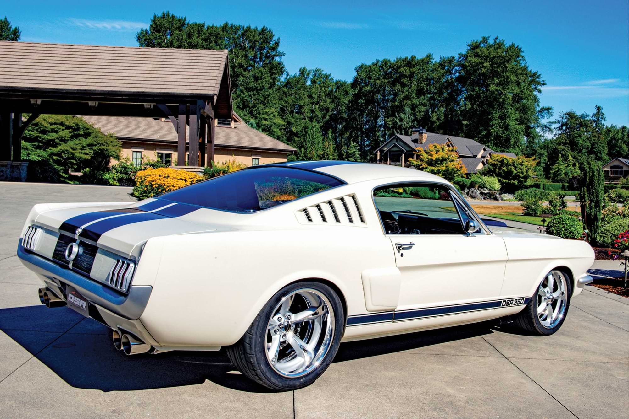 ’66 Ford Mustang Fastback exterior rear view 