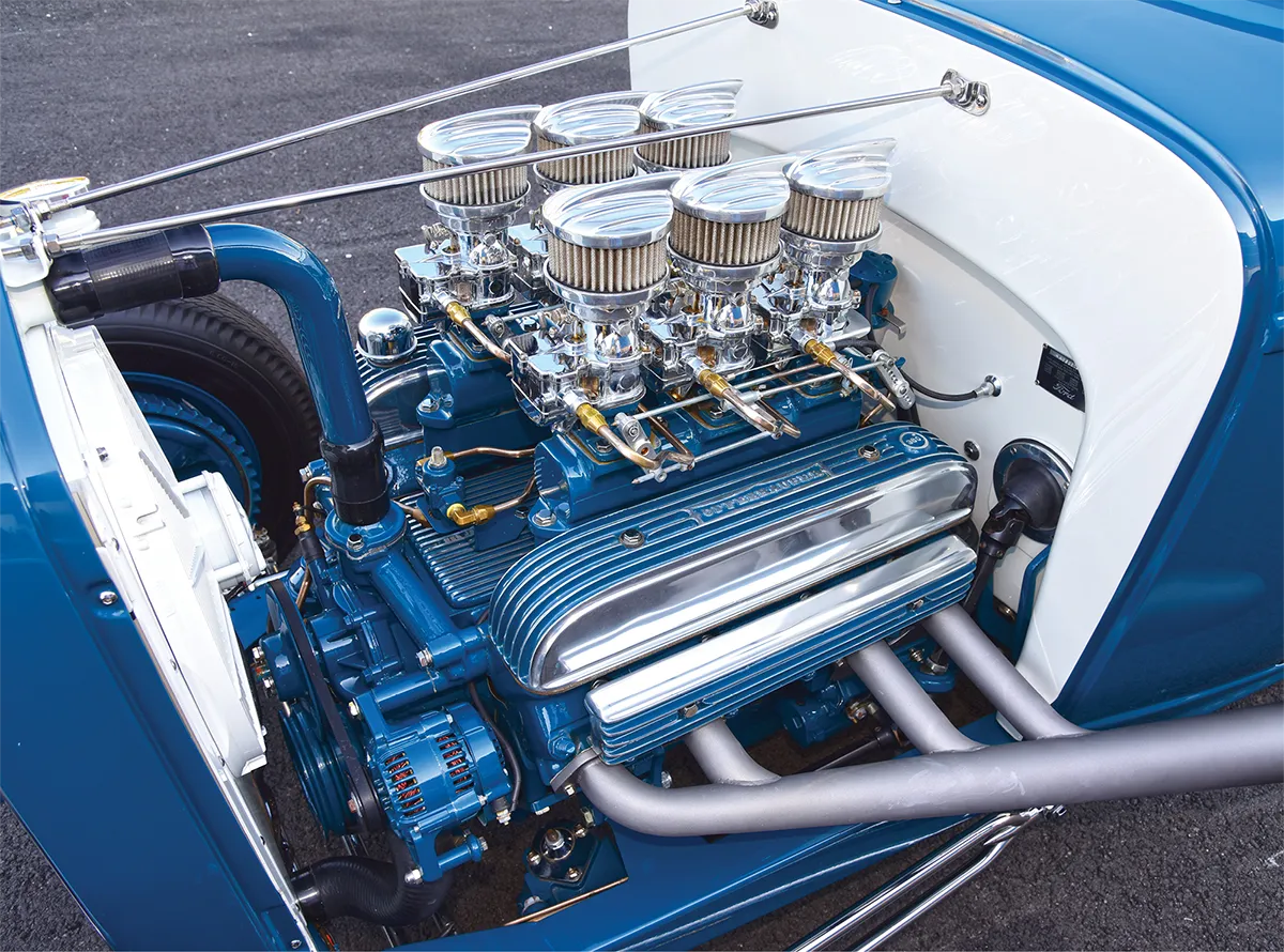 engine view of ’32 Ford roadster