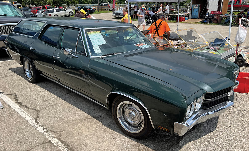 Deep forest green '70 Chevelle wagon