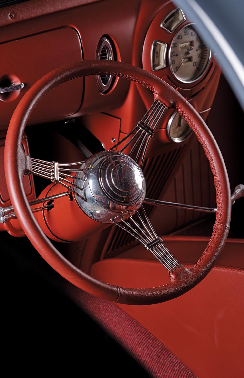 the custom ’38 Lincoln Zephyr's steering wheel