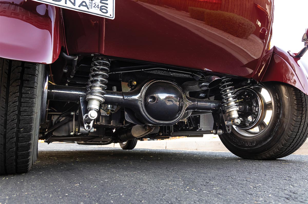 Ford Model T Sedan rear undercarriage