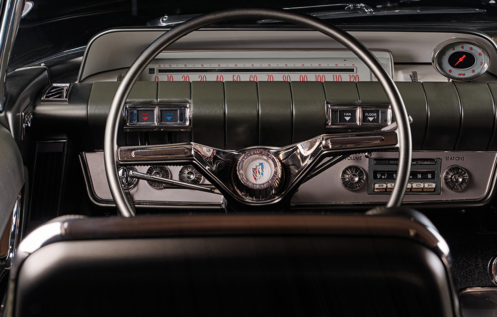 steering wheel in a ’60 Buick Invicta X60 Custom