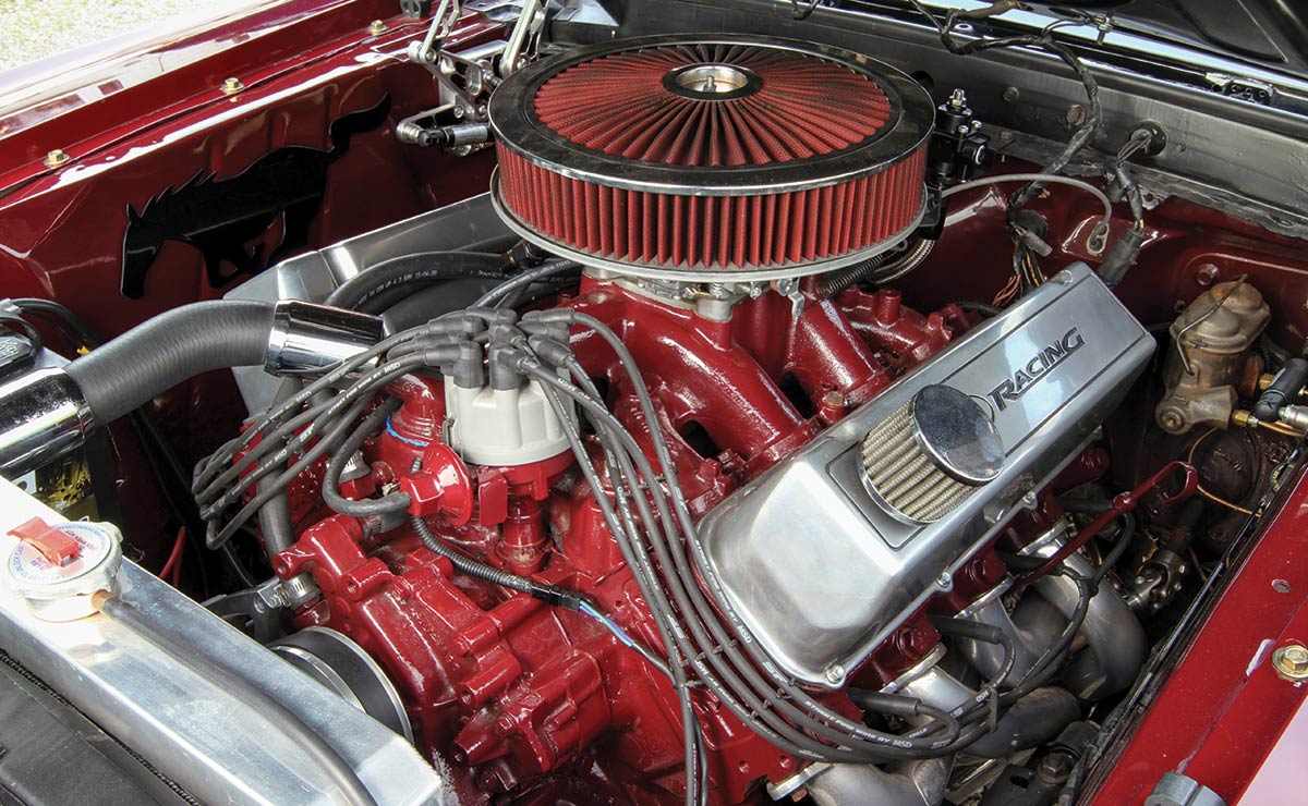 '69 Ford Mustang engine
