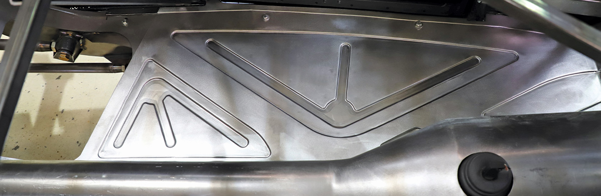 three-element design theme on one of the larger floor panels