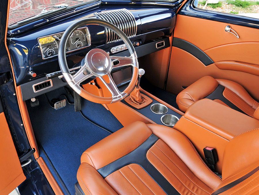 front seats of 1939 Buick