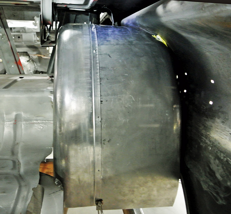 The joint is joggled to provide maximum tire clearance inside the wheelwell