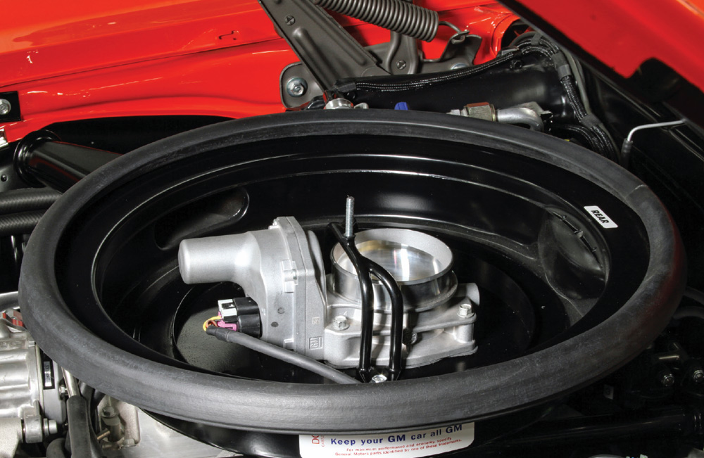 close-up of the Camaro's GM cowl induction system, emphasizing advanced airflow for maximum engine performance