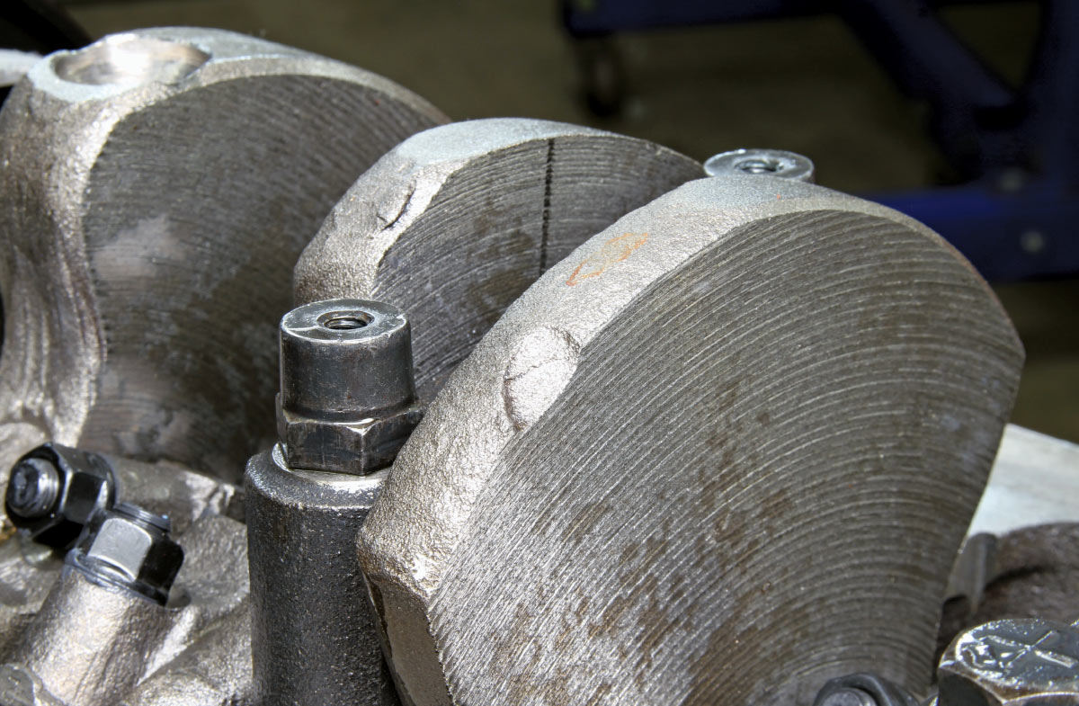 Forged Mopar crankshaft reveals casting marks and journal machine finishes