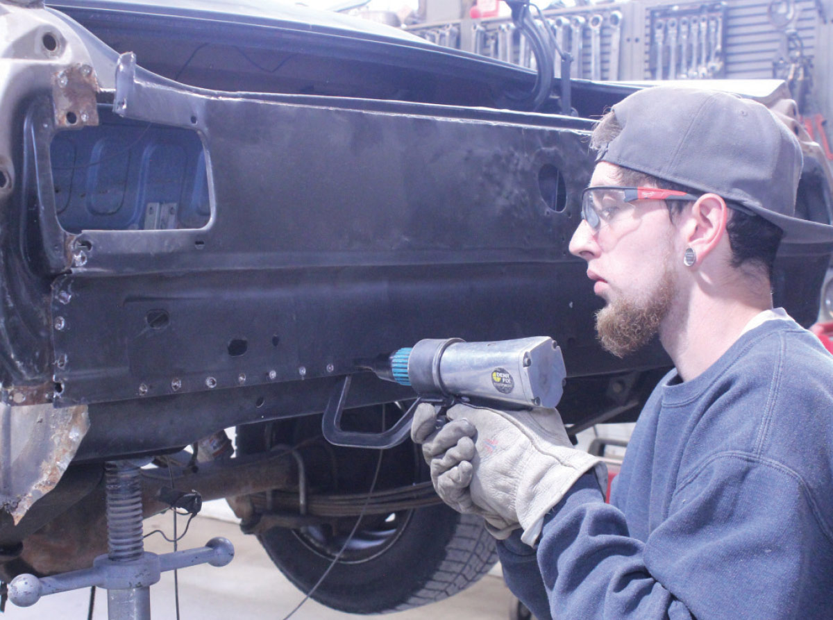 air chisel used on 1965 mustang tail panel spot welds