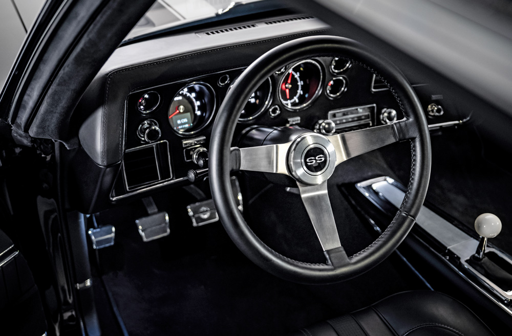 1970 Chevelle SS dash billet wheel Dakota Digital gauges