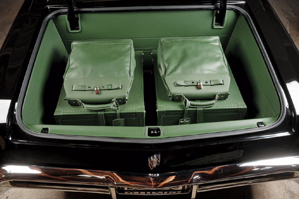 green trunk of 1965 Buick Riviera