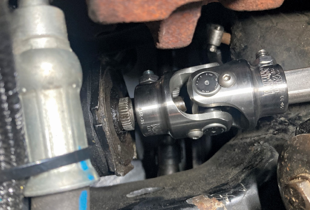 1964 Pontiac GTO Borgeson U-joint installed at steering box with tight header and frame clearance